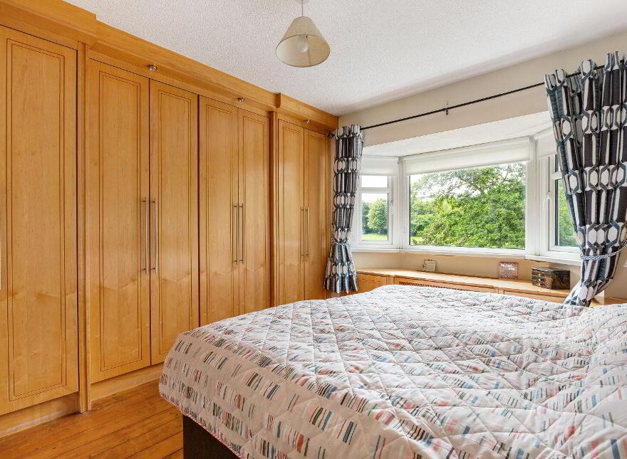15 College Park Way, Ballinteer, Ballinteer, D16F6C3