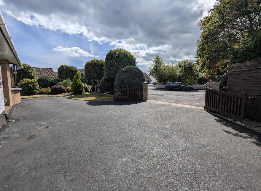 16 Marguerite Park, Newcastle, BT33 0PE