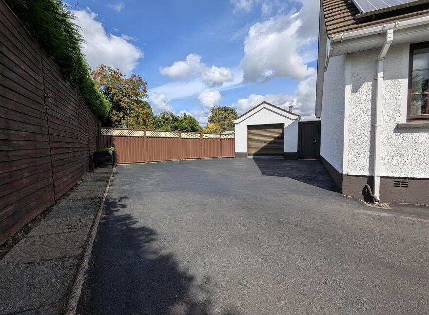 16 Marguerite Park, Newcastle, BT33 0PE