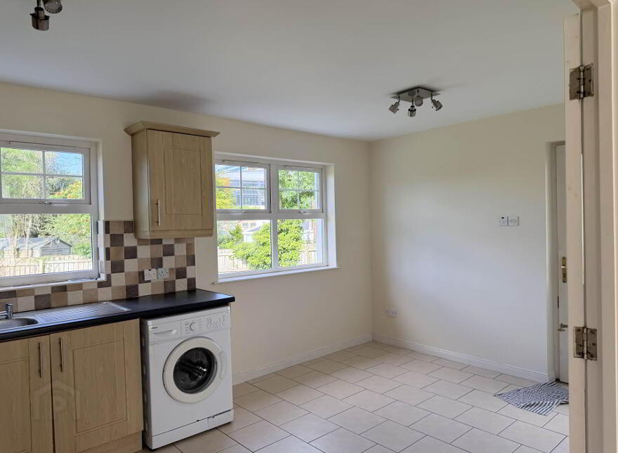 44 Manorwood, Knightsbridge, Derry, BT47 6FD