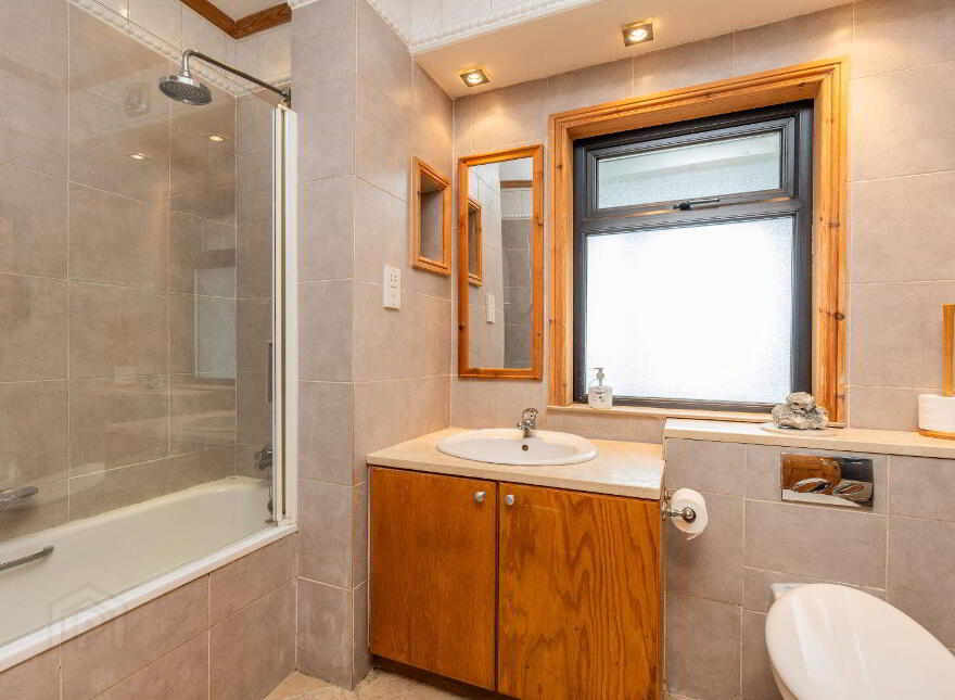 Deansfield, Seapoint Lane, Balbriggan, K32HT04