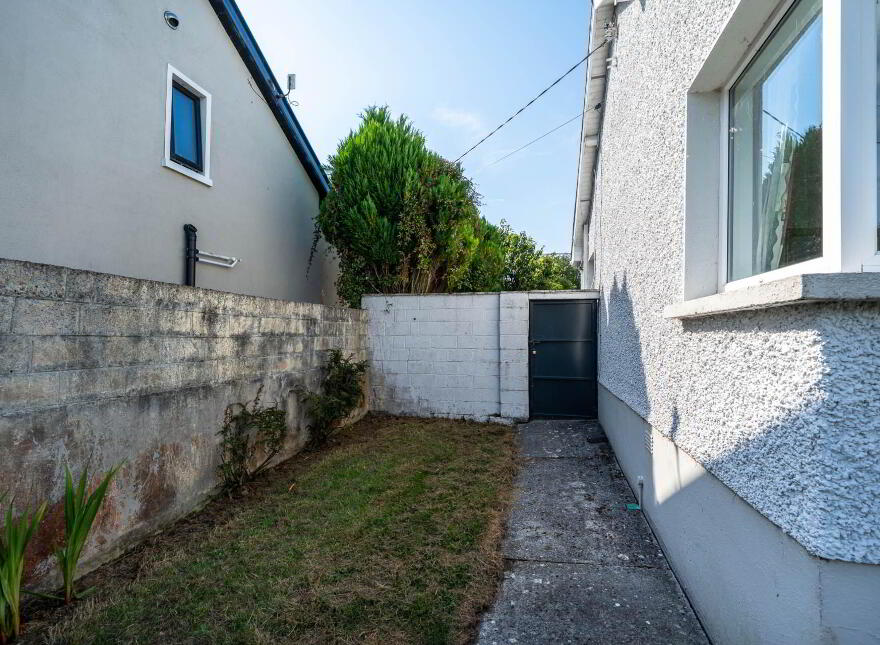 Niarbyl, Bonavalley, Athlone, N37W9Y4