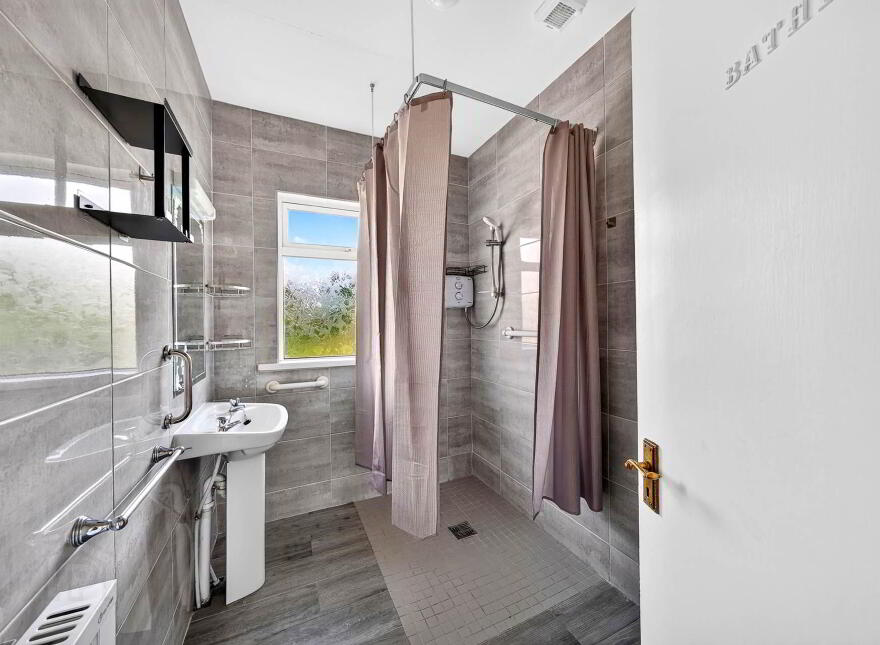 Niarbyl, Bonavalley, Athlone, N37W9Y4