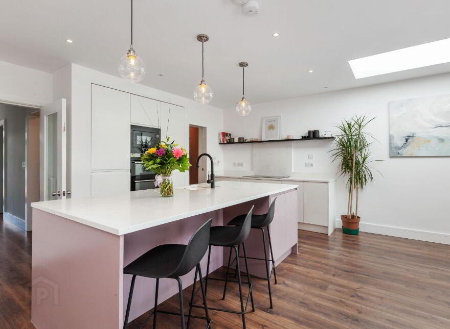 64 Howth Road, Clontarf, D03VA48