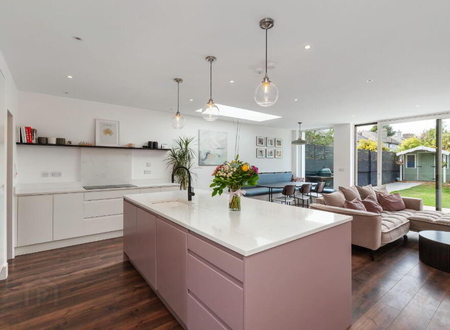 64 Howth Road, Clontarf, D03VA48