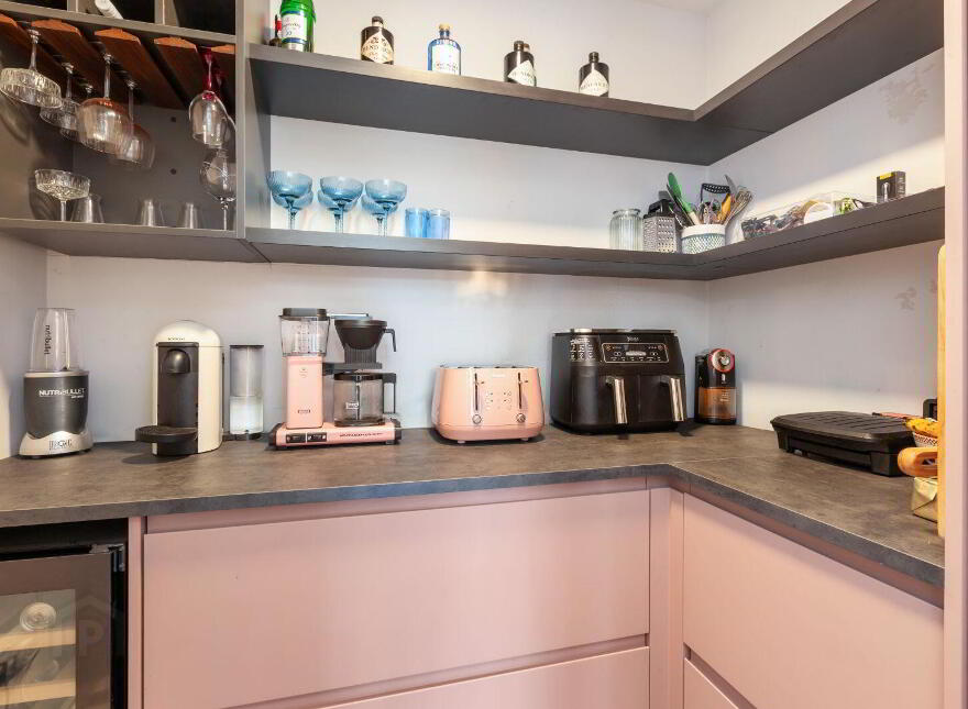64 Howth Road, Clontarf, D03VA48