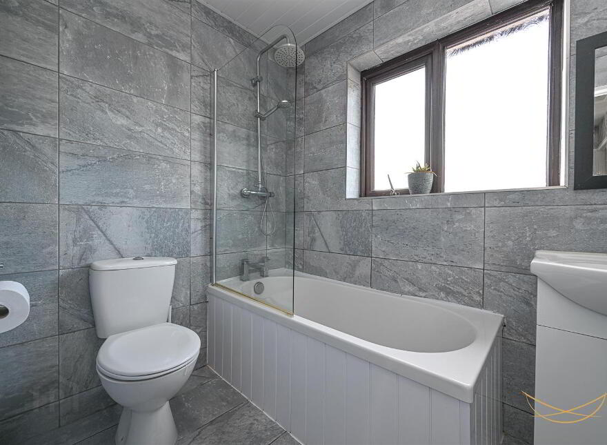 16 Mountainview Parade, Belfast, BT14 7GY