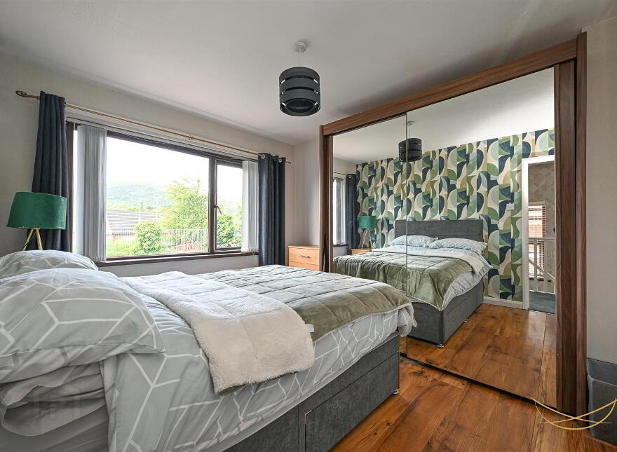 16 Mountainview Parade, Belfast, BT14 7GY