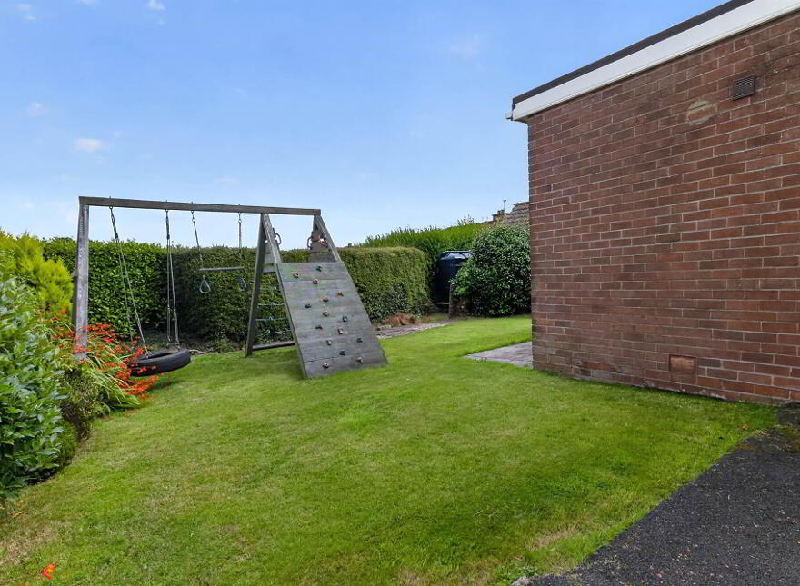 18 Houston Road, Crossnacreevy, Belfast, BT6 9SE