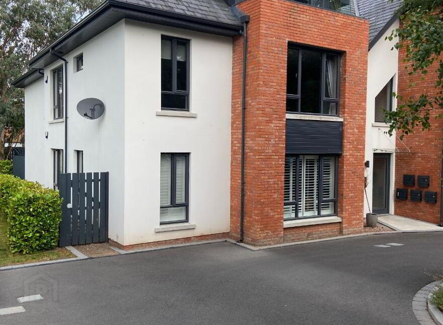 Newforge Lane, Belfast, BT9 5NW
