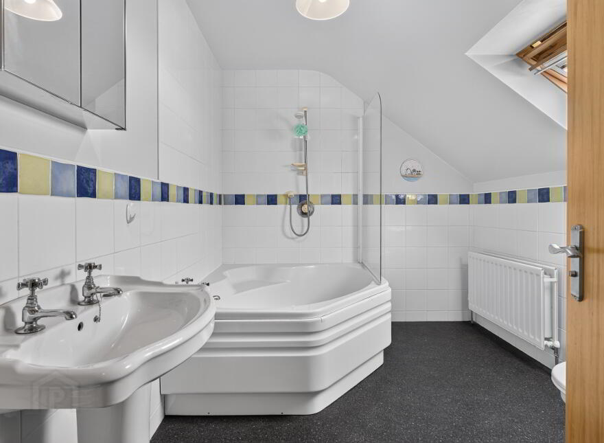 158 Moorfields Road, Ballymena, BT42 3EF