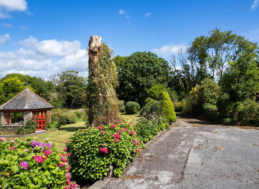 Cork Road, Skibbereen, P81EV72