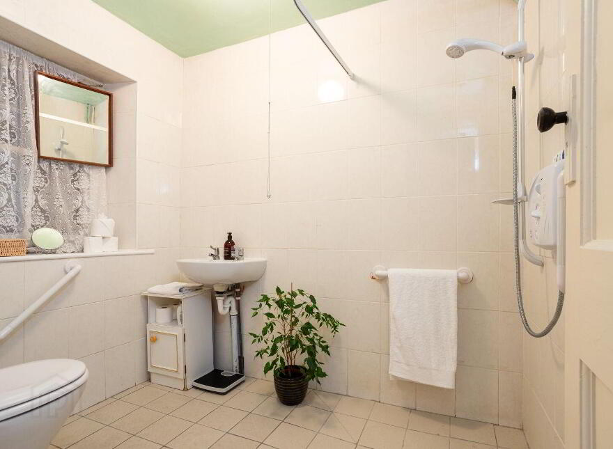 Cork Road, Skibbereen, P81EV72