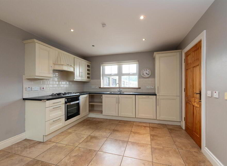 28 St. Patrick's View, Downpatrick, BT30 7HW