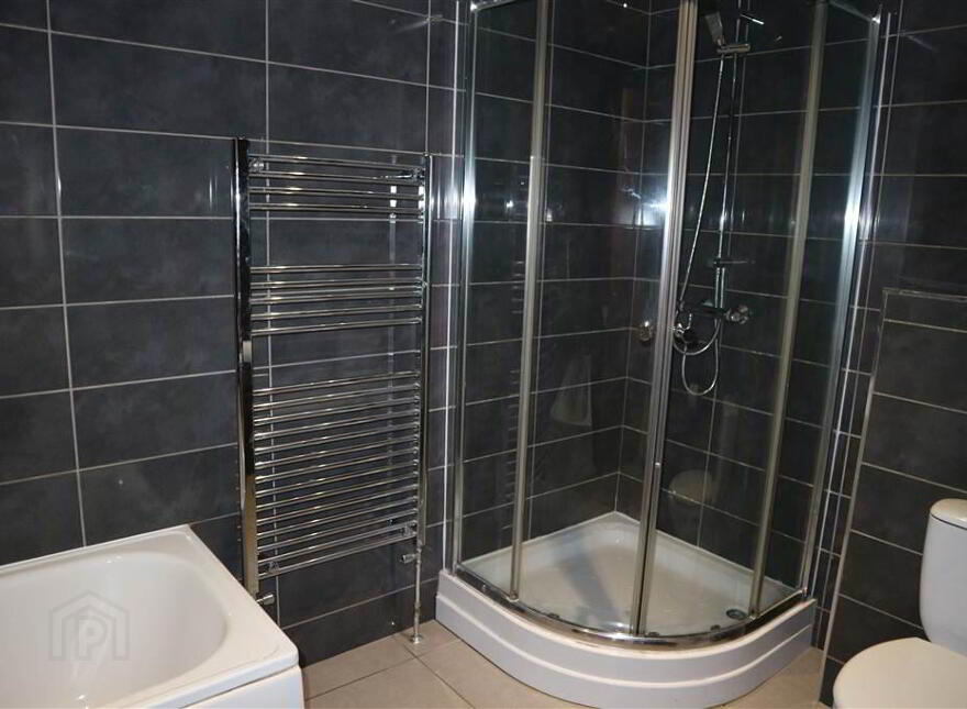 2 Shandon Manor, 15 Clara Road, Belfast, BT5 6FN