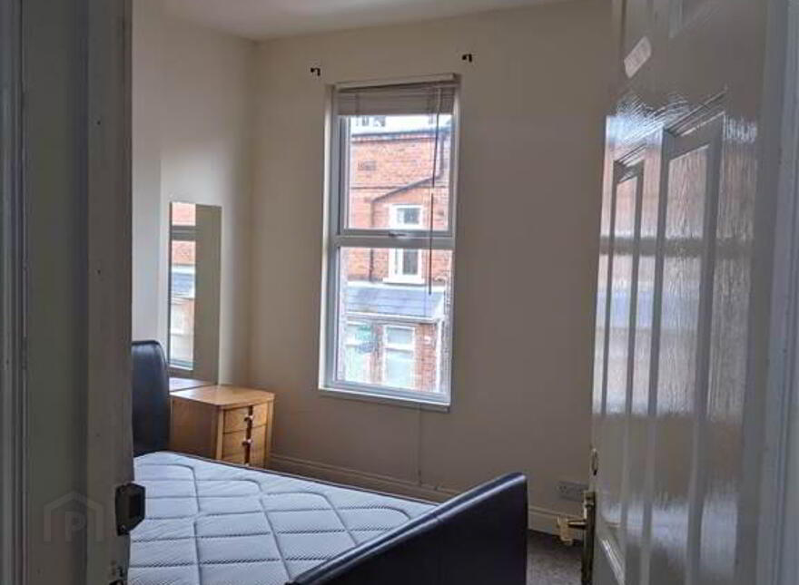 1 Canterbury Street, Belfast, BT7 1LB