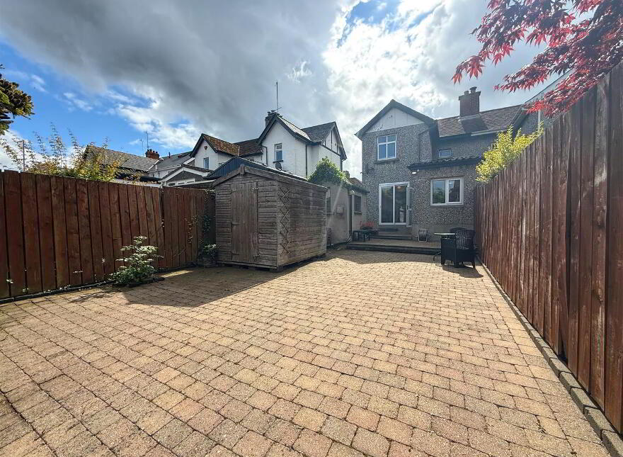 11 Donegall Park, Belfast, BT10 0HH
