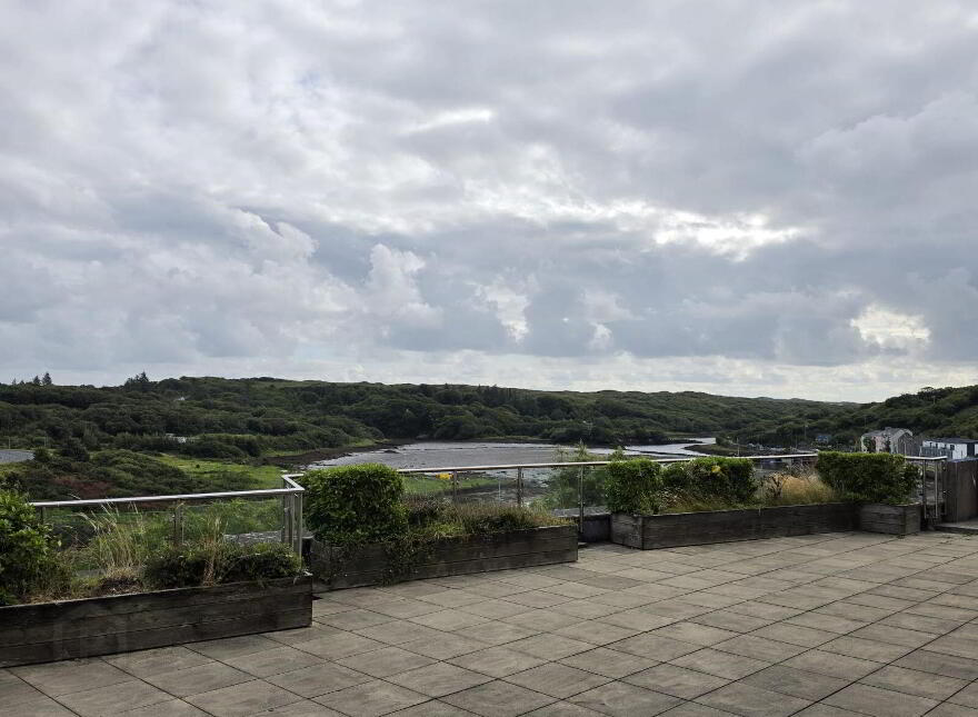Apartment 2 Harbour View, Market Square, Clifden, H71CH24