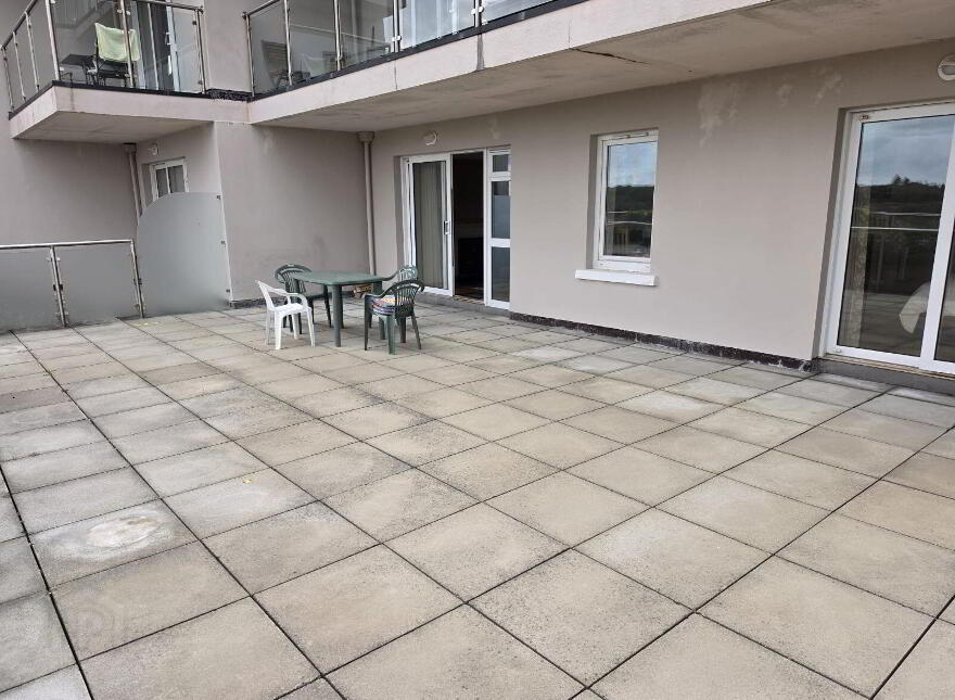 Apartment 2 Harbour View, Market Square, Clifden, H71CH24