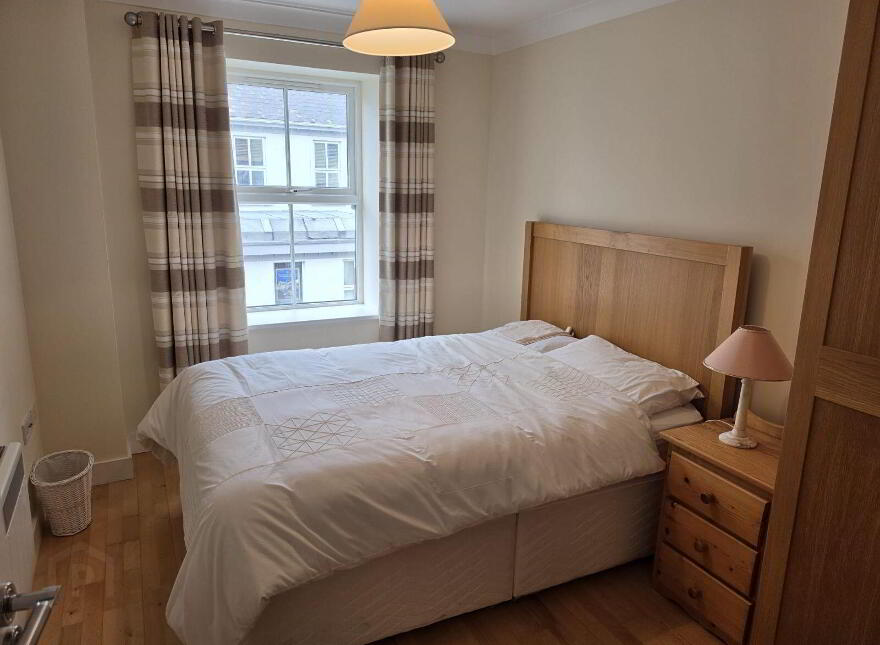 Apartment 2 Harbour View, Market Square, Clifden, H71CH24