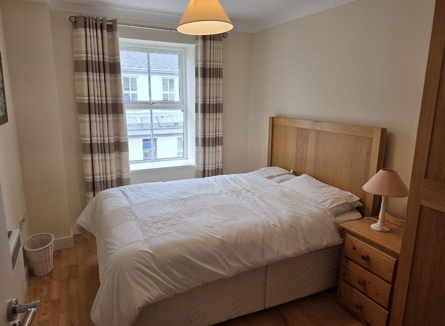 Apartment 2 Harbour View, Market Square, Clifden, H71CH24