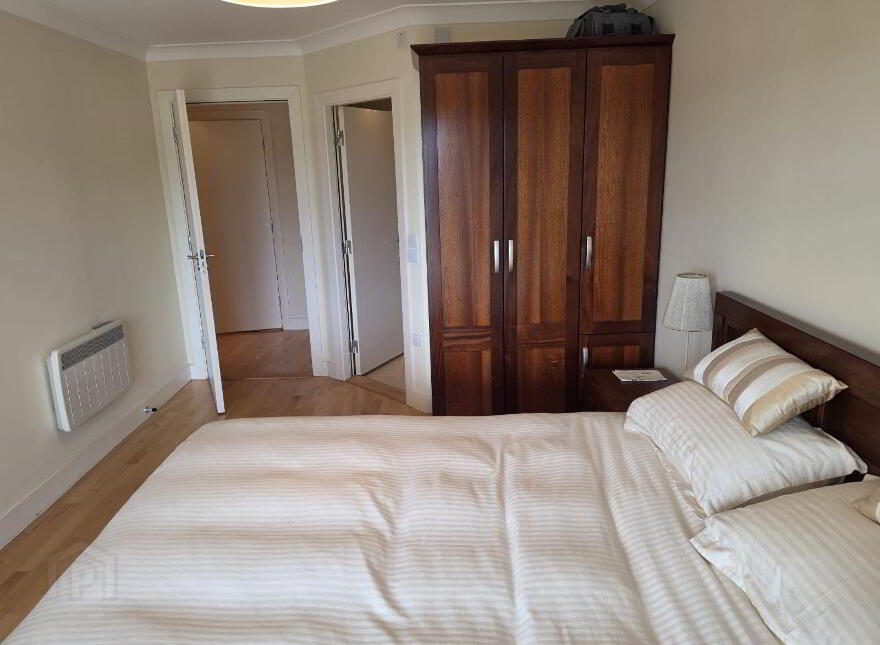 Apartment 2 Harbour View, Market Square, Clifden, H71CH24