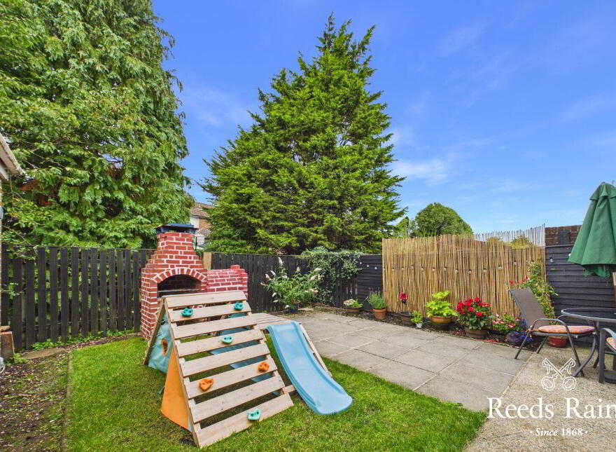 25 Henderson Drive, Bangor, BT19 1NR