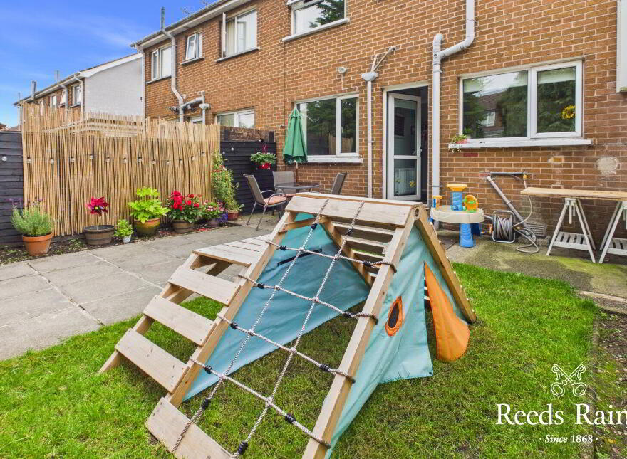 25 Henderson Drive, Bangor, BT19 1NR