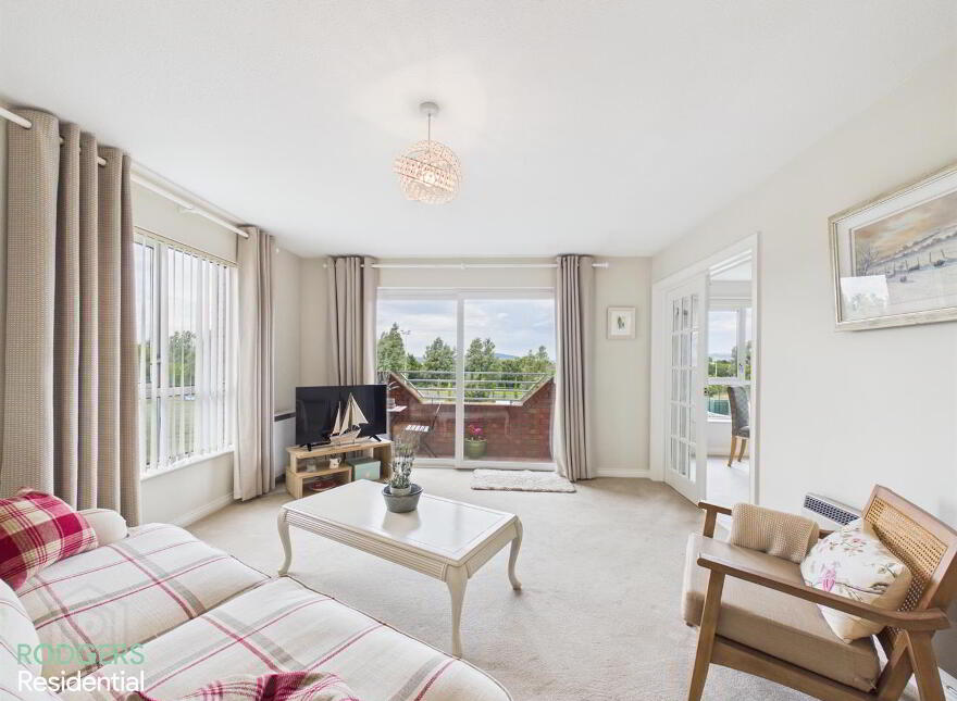 Apt 16, St. Helens Court, High Street, Holywood, BT18 9SS