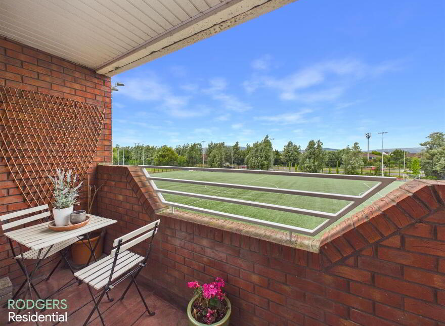 Apt 16, St. Helens Court, High Street, Holywood, BT18 9SS