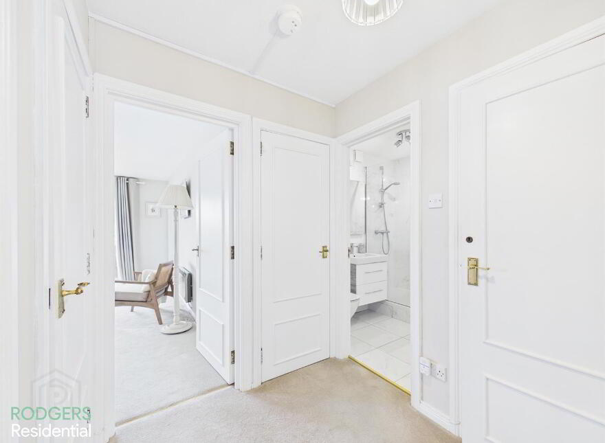 Apt 16, St. Helens Court, High Street, Holywood, BT18 9SS