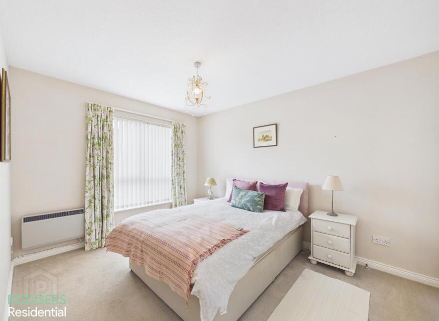 Apt 16, St. Helens Court, High Street, Holywood, BT18 9SS
