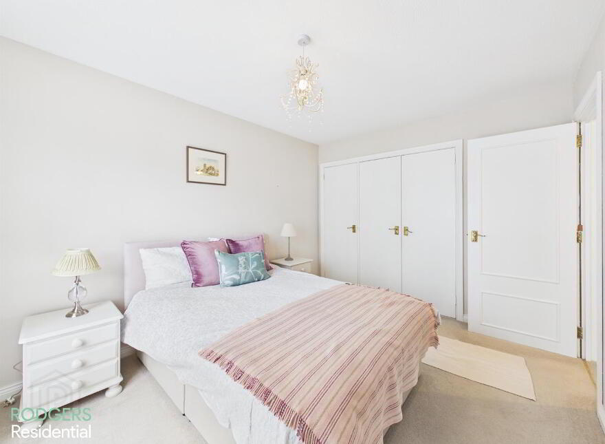 Apt 16, St. Helens Court, High Street, Holywood, BT18 9SS