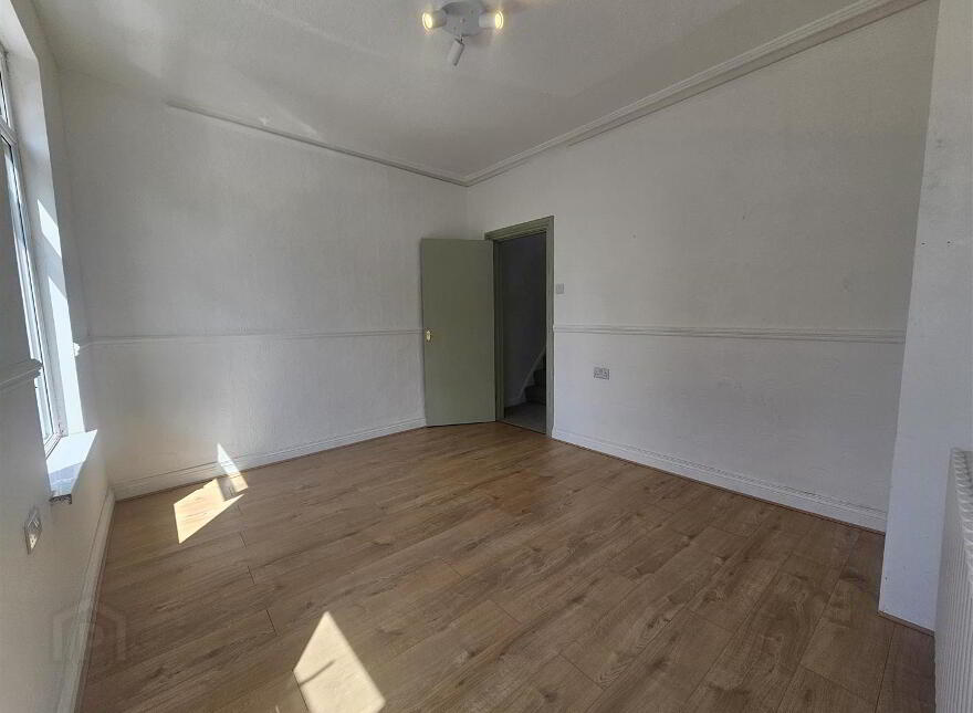 49 Eia Street, Belfast, BT14 6BT