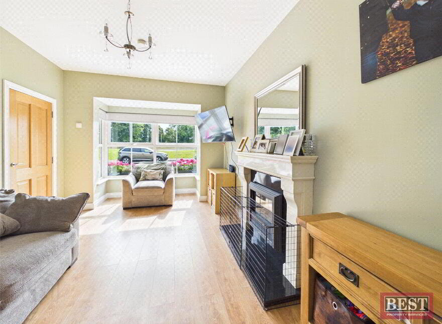 90 Carneyhough Court, Newry, BT34 2TW