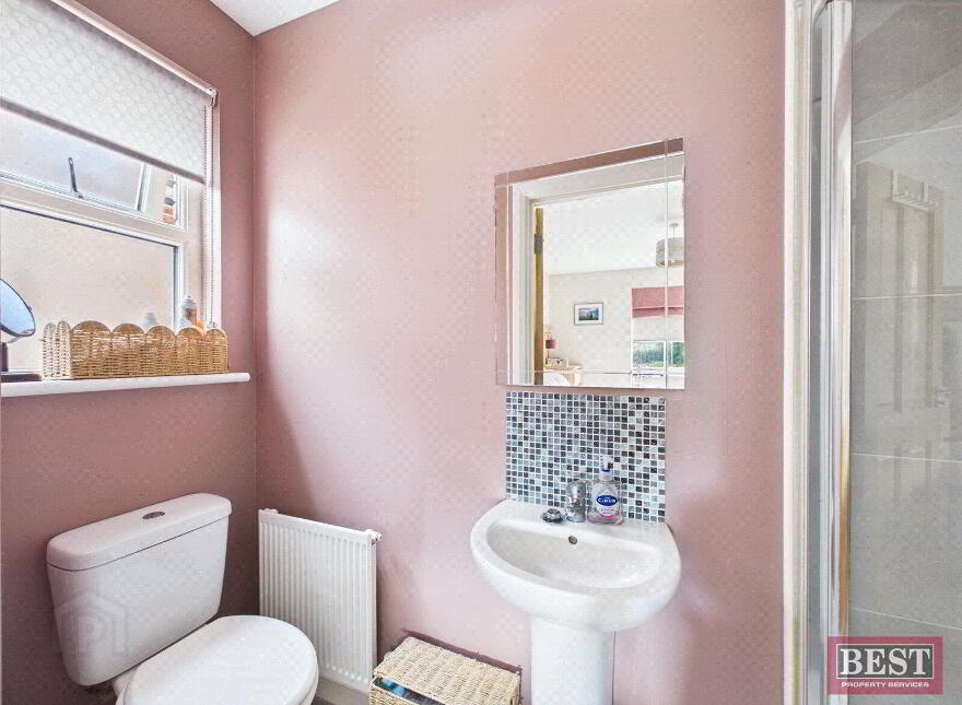 90 Carneyhough Court, Newry, BT34 2TW