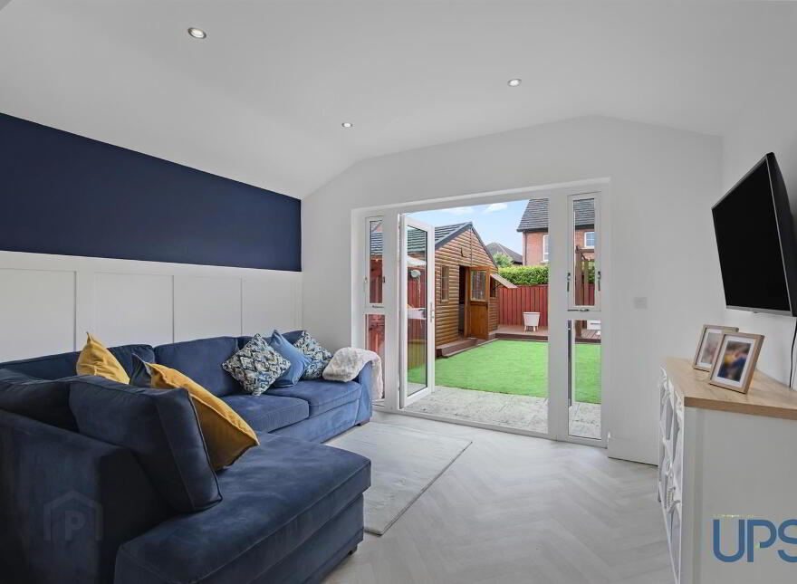 7 Meadow Way, Lisburn, BT28 3RJ