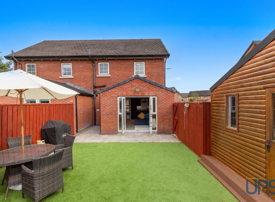 7 Meadow Way, Lisburn, BT28 3RJ