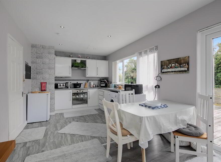 26 Lagmore Downs, Stewartstown Road, Dunmurry, Belfast, BT17 0TB