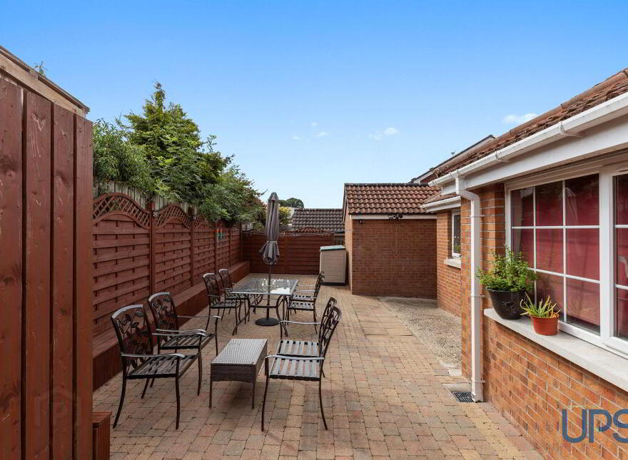 147 Lagmore Dale, Stewartstown Road, Dunmurry, Belfast, BT17 0TF