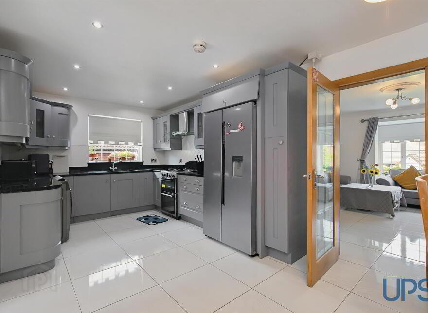 147 Lagmore Dale, Stewartstown Road, Dunmurry, Belfast, BT17 0TF