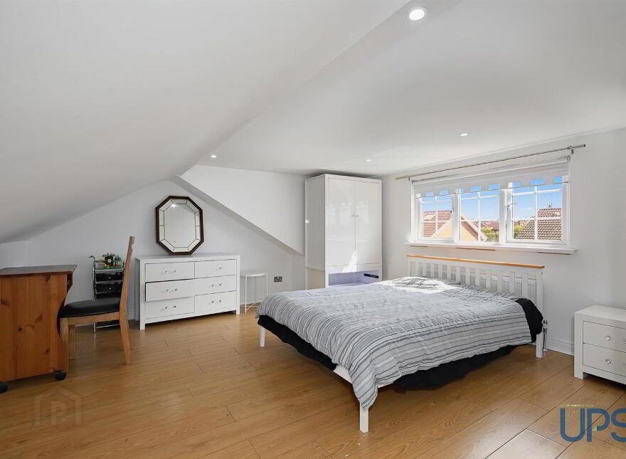147 Lagmore Dale, Stewartstown Road, Dunmurry, Belfast, BT17 0TF