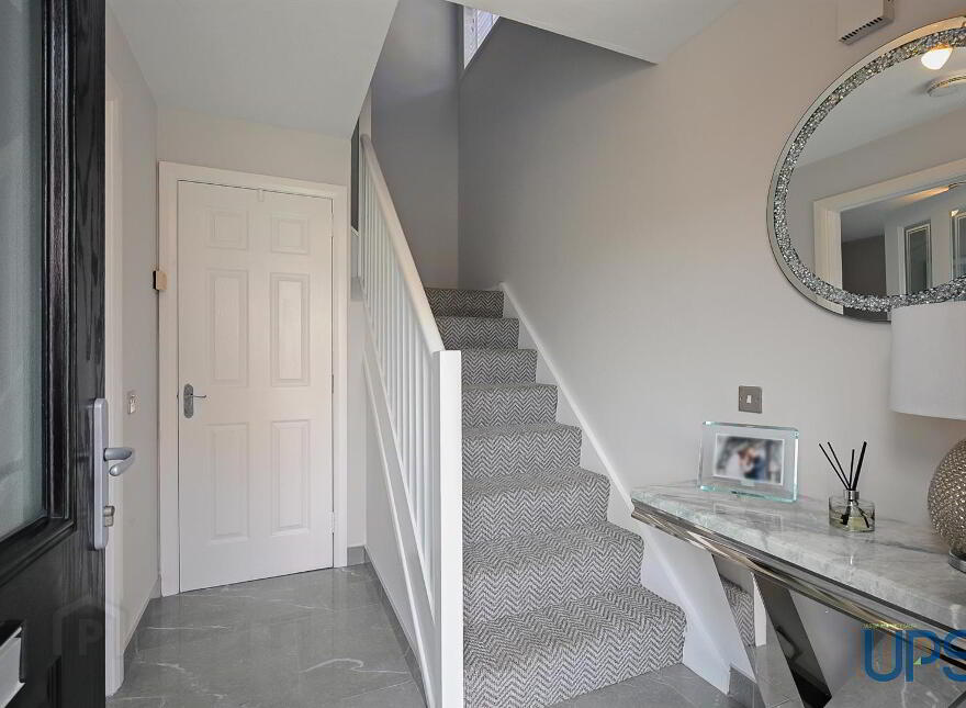 9 Lagmore Rise, Dunmurry, Belfast, BT17 0GG