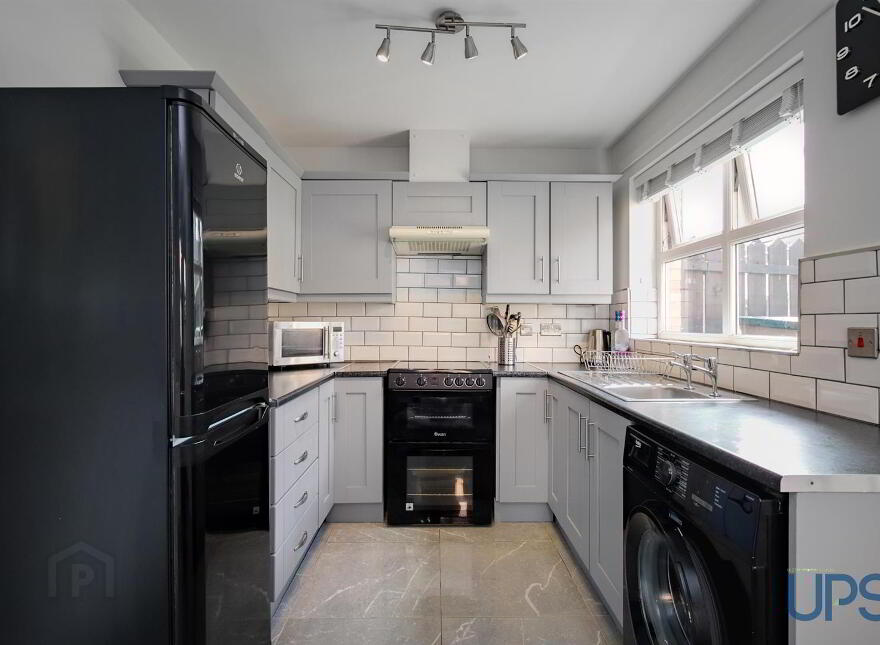 9 Lagmore Rise, Dunmurry, Belfast, BT17 0GG