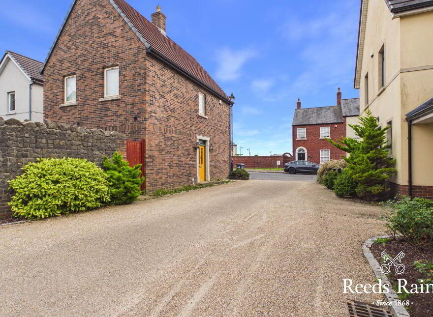 5 Lady Wallace Forge, Lisburn, BT28 3WQ