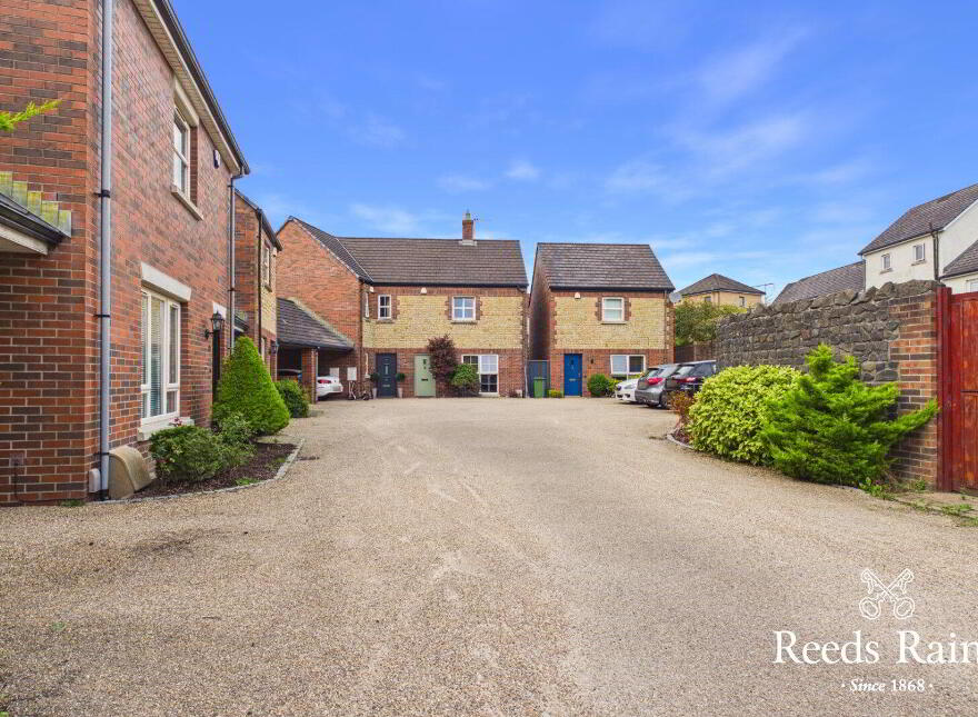 5 Lady Wallace Forge, Lisburn, BT28 3WQ