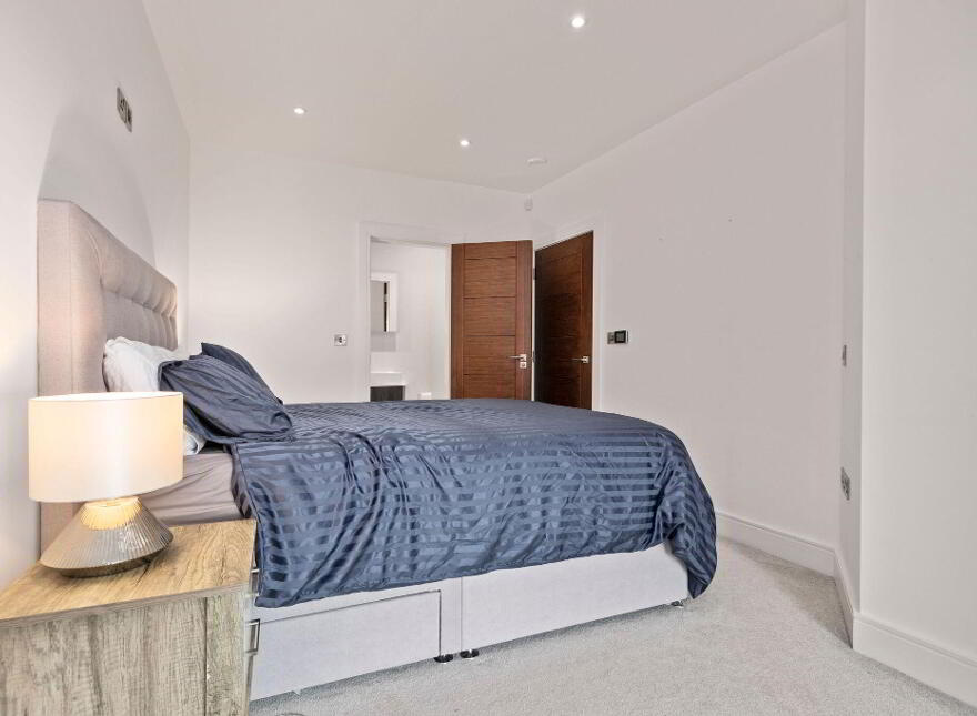 Apartment 4 Curran Gate 115 Causeway Street, Portrush, BT56 8RZ