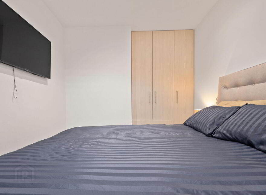 Apartment 4 Curran Gate 115 Causeway Street, Portrush, BT56 8RZ