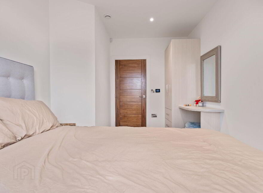 Apartment 4 Curran Gate 115 Causeway Street, Portrush, BT56 8RZ
