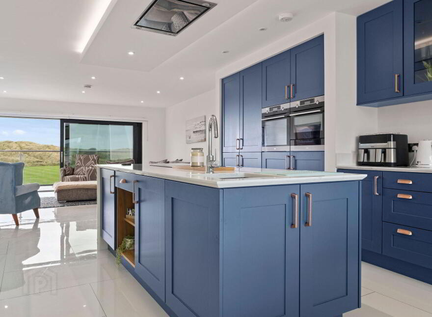 Apartment 4 Curran Gate 115 Causeway Street, Portrush, BT56 8RZ